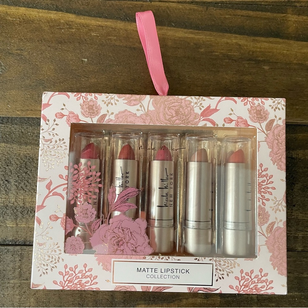 Nicole Miller 5 Lipstick Collection Matte Finishes NIB